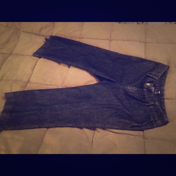 GAP Pants - Gap indigo denim capris